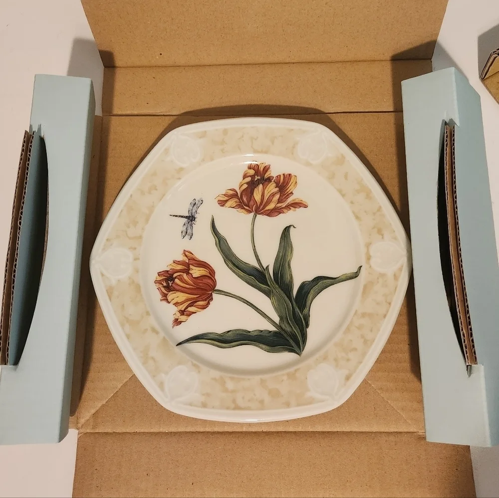 Brand New PartyLite “The Botanical Collection” Glazed Porcelain Dish Tul…
